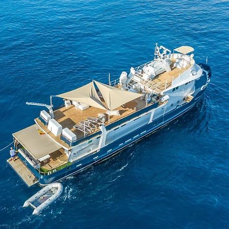 Luxury Boat Hotel Sant Adria de Besos Dış mekan fotoğraf