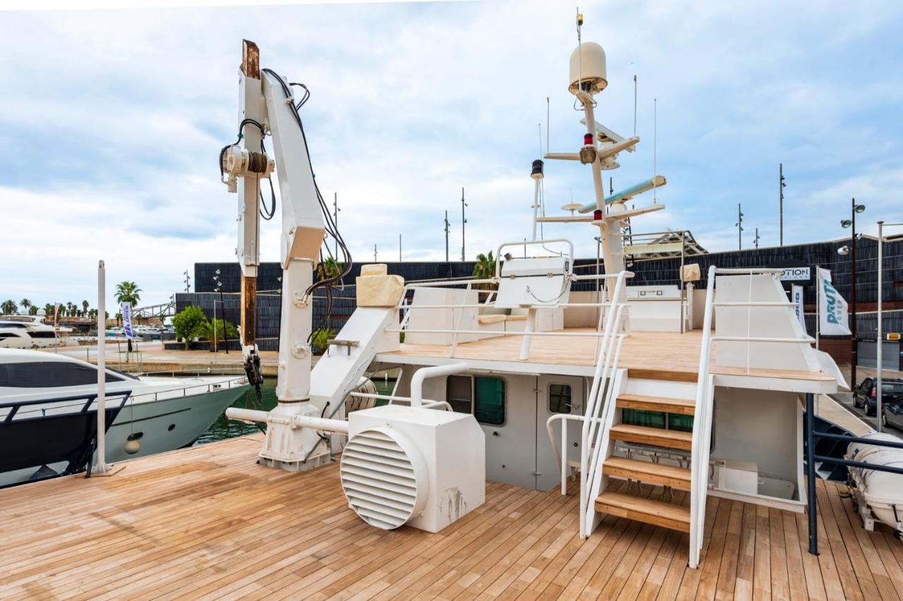 Luxury Boat Hotel Sant Adria de Besos Dış mekan fotoğraf