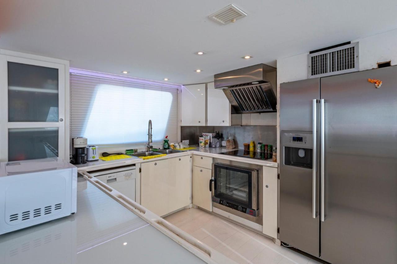 Luxury Boat Hotel Sant Adria de Besos Dış mekan fotoğraf